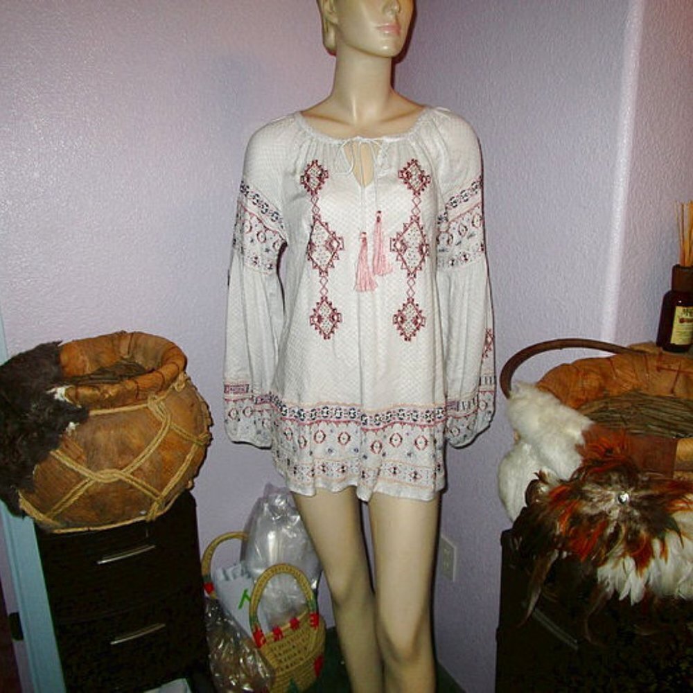 Sundance BEADED Blouse Size S TUNIC Top EMBROIDERED Balloon Sleeve TASSEL Boho